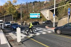 Cyklista a Povltavská zatáčí do Bulovky 4