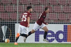 Lukáš Juliš slaví gól v zápase Evropské ligy Sparta - Celtic Glasgow