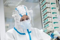 Koronavirus - ARO Nemocnice Tábor, pacienti, lékaři, doktoři, sestry, plicní ventilátory, operace, medicína, zdravotnictví