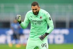 fotbal, italská liga 2020/2021, Serie A - Inter Milán - AC Milán Gianluigi Donnarumma