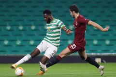 Odsonne Édouard a Dávid Hancko v zápase Celtic Glasgow - Sparta Praha