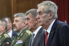 Armáda nás podržela, před Vánoci by mohli lidé zdarma na testy, říká Babiš