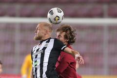 Sparta Praha - Dynamo České Budějovice, Mick van Buren, Matěj Hanousek