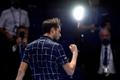 Daniil Medveděv slaví výhru ve finále Turnaje mistrů 2020 nad Dominicem Thiemem