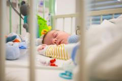 Lékaři implantovali srdeční defibrilátor nejmladšímu pacientovi v Česku