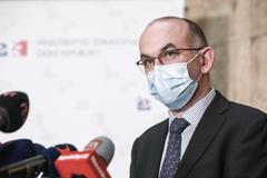 Kdy se vrátí děti do škol? Jak zvládáme epidemii? Sledujte TK ministra Blatného