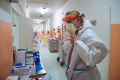 Uzdrav se, kdo můžeš, lůžek ubývá. Co čeká tuzemské nemocnice? Sledujte DVTV