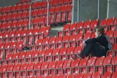 Slavia - Midtjylland, play off Ligy mistrů 2020/2021, bez diváků, prázdné tribuny, diváci, koronavirus