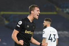 12. kolo anglické Premier League 2020/21, Leeds - West Ham: Tomáš Souček slaví gól West Hamu na 1:1