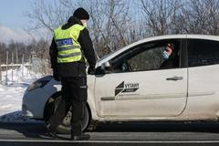 Živě: Jak bude policie kontrolovat nová vládní opatření? Sledujte briefing Policie ČR