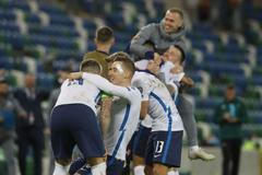 fotbal, kvalifikace, Euro 2020, finále baráže, Severní Irsko - Slovensko, radost hráčů Slovenska