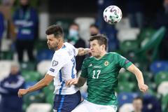 fotbal, kvalifikace, Euro 2020, finále baráže, Severní Irsko - Slovensko, Michal Ďuriš, Paddy McNair