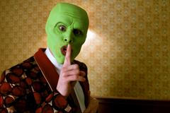 Jim Carrey dostal za Masku mizerně zaplaceno a kráska Cameron zastavila natáčení