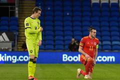 Hráči před utkáním kvalifikace MS 2022 Wales - Česko