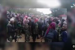 Bojovníci Islámského státu se shromáždili po útoku u mozambického města Palma