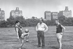 Aleksander Kaczorowski: Ota Pavel – Pod povrchem