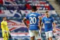 Hlavička brankáře St. Johnstone do sítě Rangers