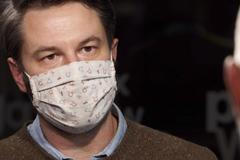 Málo se testuje, opatření zjevně nestačí, Vánoce budou letos jiné, říká biochemik Trnka