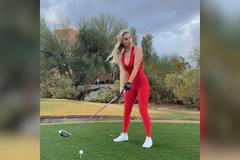 Při tréninku golfistky Paige se potí hlavně diváci. Sledujte Sportovní Sociál