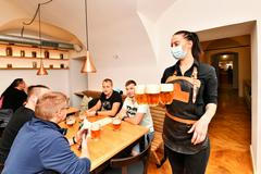 restaurace, hospoda, pivnice, pivo