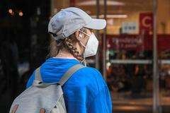 Ilustrační - rouška, roušky, respirátor, koronavirus, lidé, člověk, nákaza