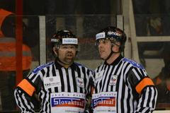 Baráž, Slavia-Motor ČB: rozhodčí Petr Lacina a René Hradil