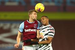 11. kolo anglické Premier League 2020/21, West Ham - Manchester United: Tomáš Souček a Anthony Martial