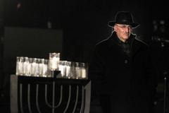 Zapálení svíčky na chanuku, židé, Bubny, Světlo pro naději