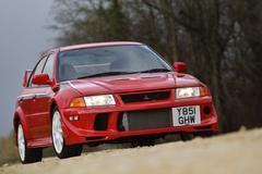 Mitsubishi Motors historická flotila v UK