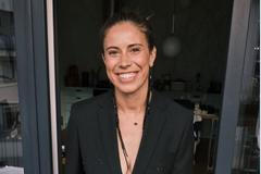 Už ne nahá, ale pořád sexy. Samková opět fotila pro módní kampaň