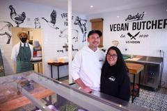 Matthew Foster a Rudy Mumma, zakladatelé prvního veganského řeznictví v Londýně