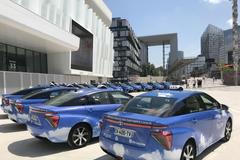 Toyota Mirai Taxi Paříž