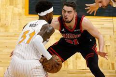 Tomáš Satoranský z Chicaga Bulls