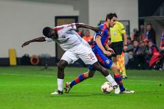 EL, Plzeň-Happoel Beer Ševa: John Ogu (30)