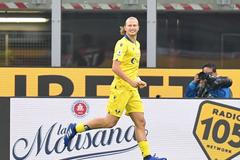 fotbal, italská liga 2020/2021, Serie A - AC Milán v Hellas Verona, Antonín Barák