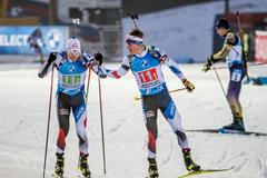 SP v biatlonu 2020/21 v Kontiolahti: Tomáš Mikyska předává mužskou štafetu Ondřeji Moravcovi