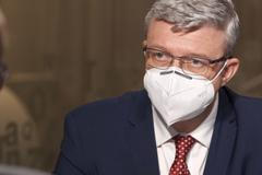 Havlíček: PES bude na pětce ještě týdny, musíme vydržet, otevřít hospody byla chyba