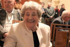 Marie Šupíková, která zažila vypálení Lidic, při setkání v Senátu v květnu 2019