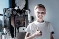 Talent, chlapec, nadání, sebevědomí, úspěch, žák, robot, umělá inteligence, technika