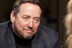 Blažek: Přišli jsme o 250 milionů, nikdo smoking nepotřebuje. Pro záchranu udělám vše