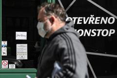 Restaurace a nouzový stav - koronavirus, výdejní okna, hospoda, jídlo, nonstop, otevřeno, zavřeno