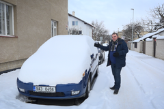 Jak se postarat o auto zapadané sněhem