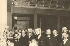 Alexander Graham Bell - první telefon