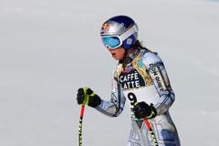 Ester Ledecká v cíli sjezdu žen na MS 2021