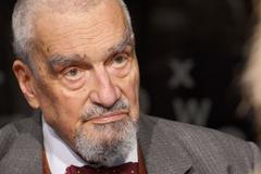 Proruský politik ze mě není, nejsem servilní. Karel Schwarzenberg hostem DVTV