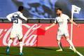 27. kolo španělské fotbalové ligy 2020/21, Real Madrid - Elche: Karim Benzema a Rodrygo slaví vítězný gól