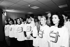 Jednorázové užití / Fotogalerie / Tak vypadala krize v České televizi před 20 lety