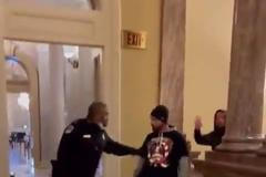 Eugene Goodman zmátl výtržníky v Kapitolu a dal senátorům možnost uniknout