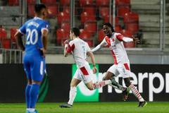 Nicolae Stanciu slaví gól v prvním zápase osmifinále EL Slavia - Glasgow Rangers