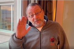 Jean Reno zdraví Nemocnici Na Homolce